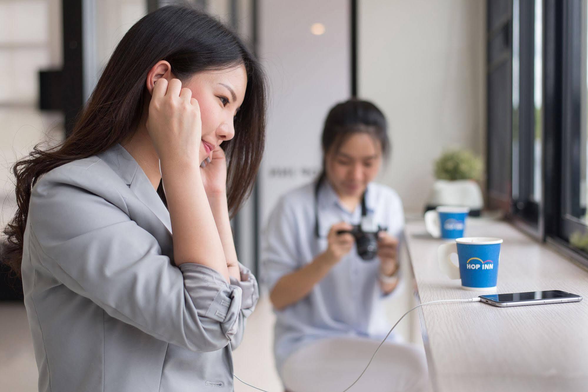 Hop Inn Szakonnakhon Kültér fotó